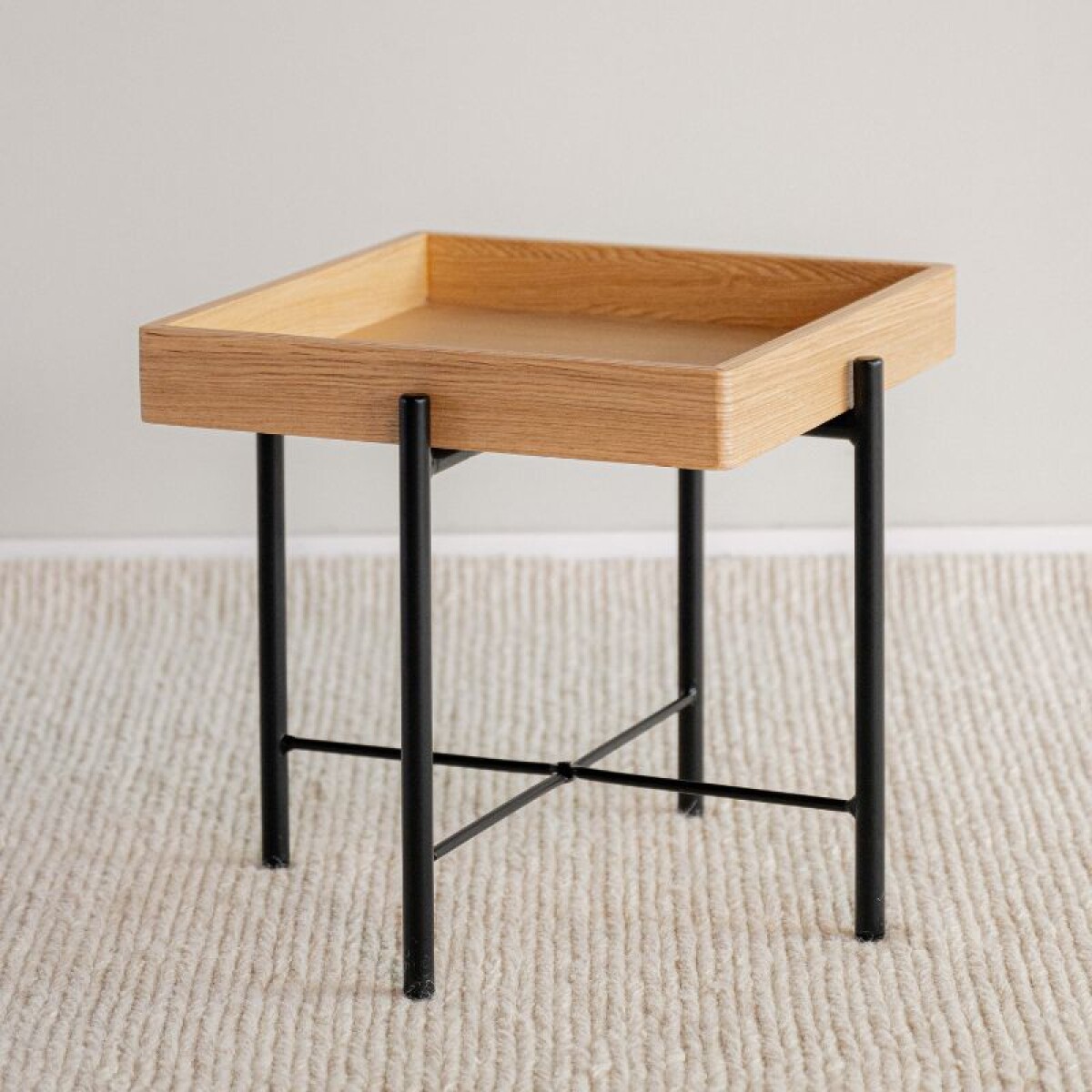 Mesa Nido Baja / Beige y negro 