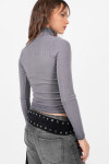 Top Polera Patch Gris