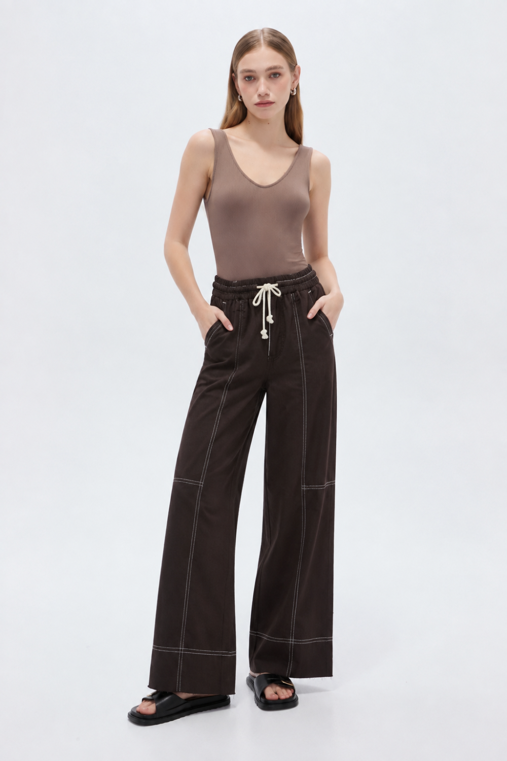 Pantalon Aivo Chocolate