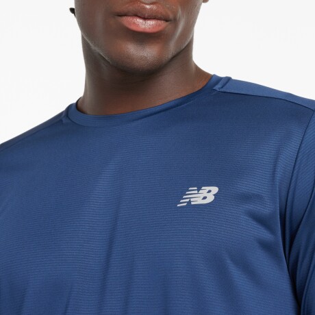 Remera New Balance de Hombre - Sport Essentials - MT41225NNY ELD