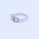 Anillo platino y 3 brillantes. Anillo platino y 3 brillantes.
