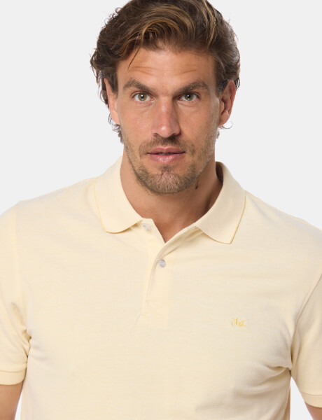 REMERA POLO LISA Amarillo