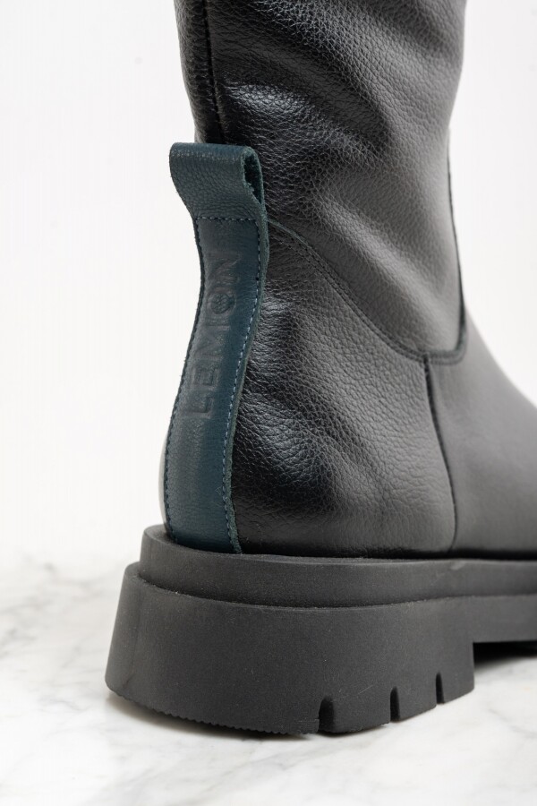 Bota Cuero Negro