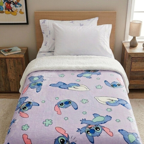 Frazada Coral con Corderito Infantil 1 Plaza 150 x 200 cm Stitch Rosa