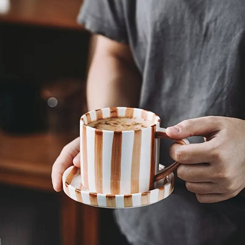 Taza de cerámica rayas 380ml marrón
