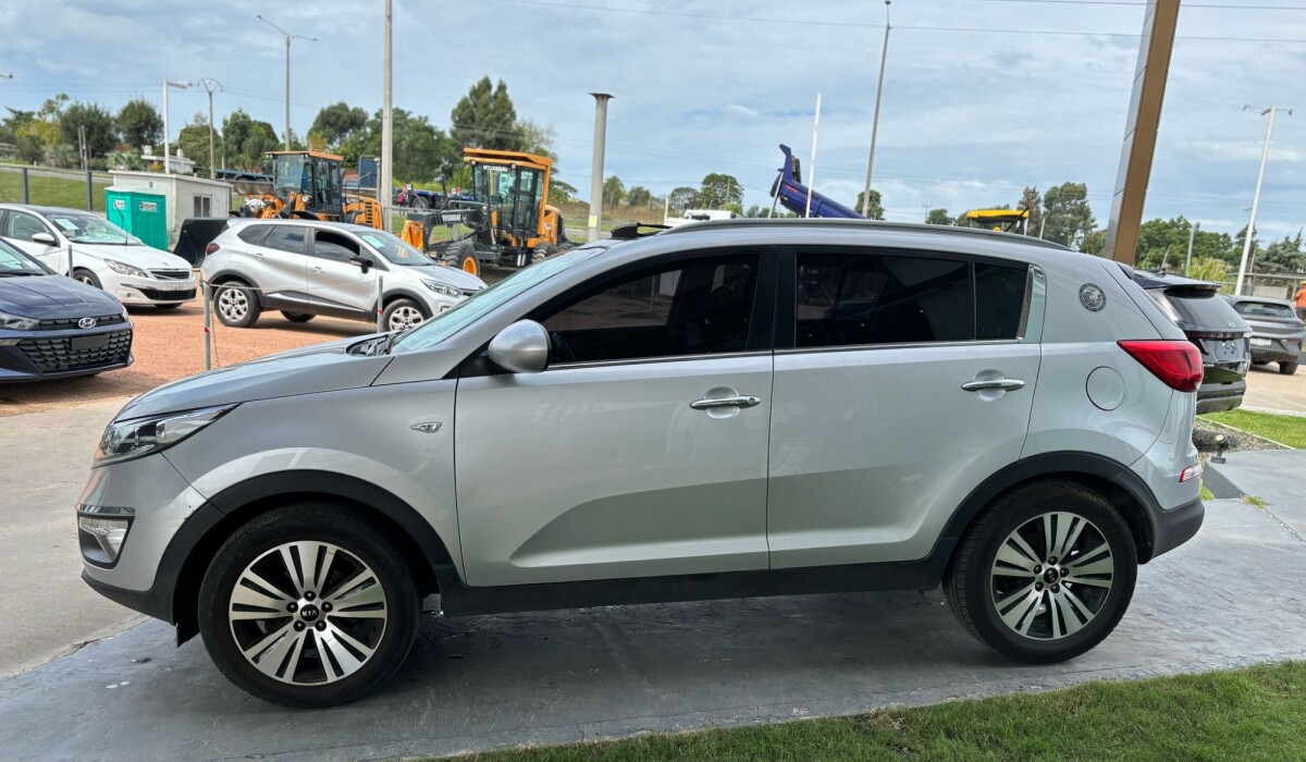 Kia Sportage 2,0 AT - 2014 Kia Sportage 2,0 AT - 2014