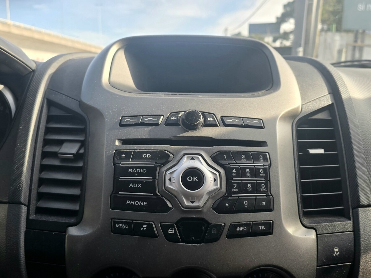 Ford Ranger XLT 2014 EXCELENTE ESTADO! | Permuta / Financia Ford Ranger XLT 2014 EXCELENTE ESTADO! | Permuta / Financia