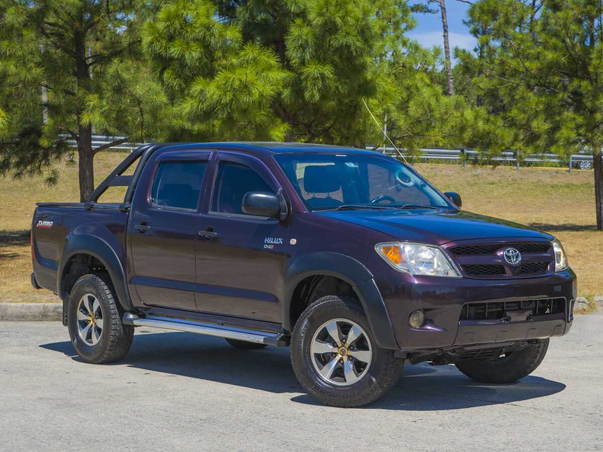 Toyota Hilux DX TD 2.5 4x2 Extra Full | Permuta / Financia Toyota Hilux DX TD 2.5 4x2 Extra Full | Permuta / Financia