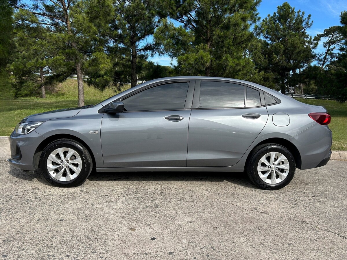 Chevrolet Onix 1.0T EXCELENTE ESTADO! | Permuta / Financia Chevrolet Onix 1.0T EXCELENTE ESTADO! | Permuta / Financia