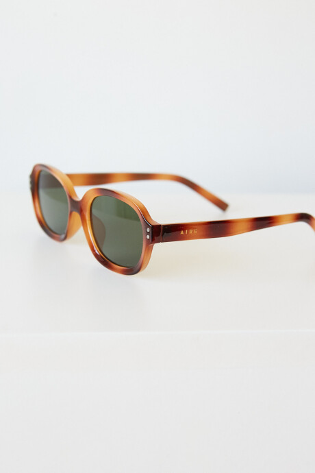 OLIVER SUNNIES CAREY
