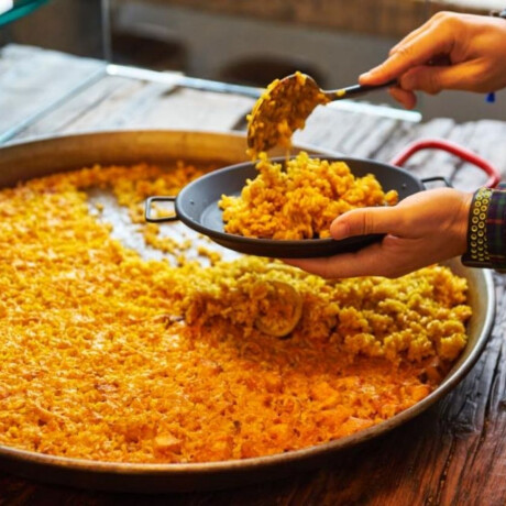 Paellera de Hierro 60cm. 19 porciones Paellera de Hierro 60cm. 19 porciones