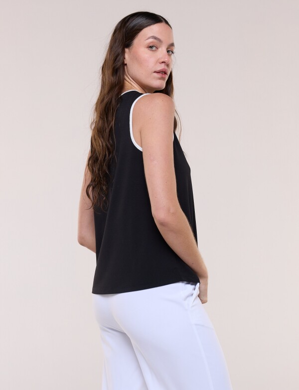 Musculosa Combinada Con Aplique Metálico NEGRO