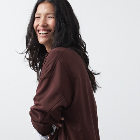 BUZO MERCADER Chocolate