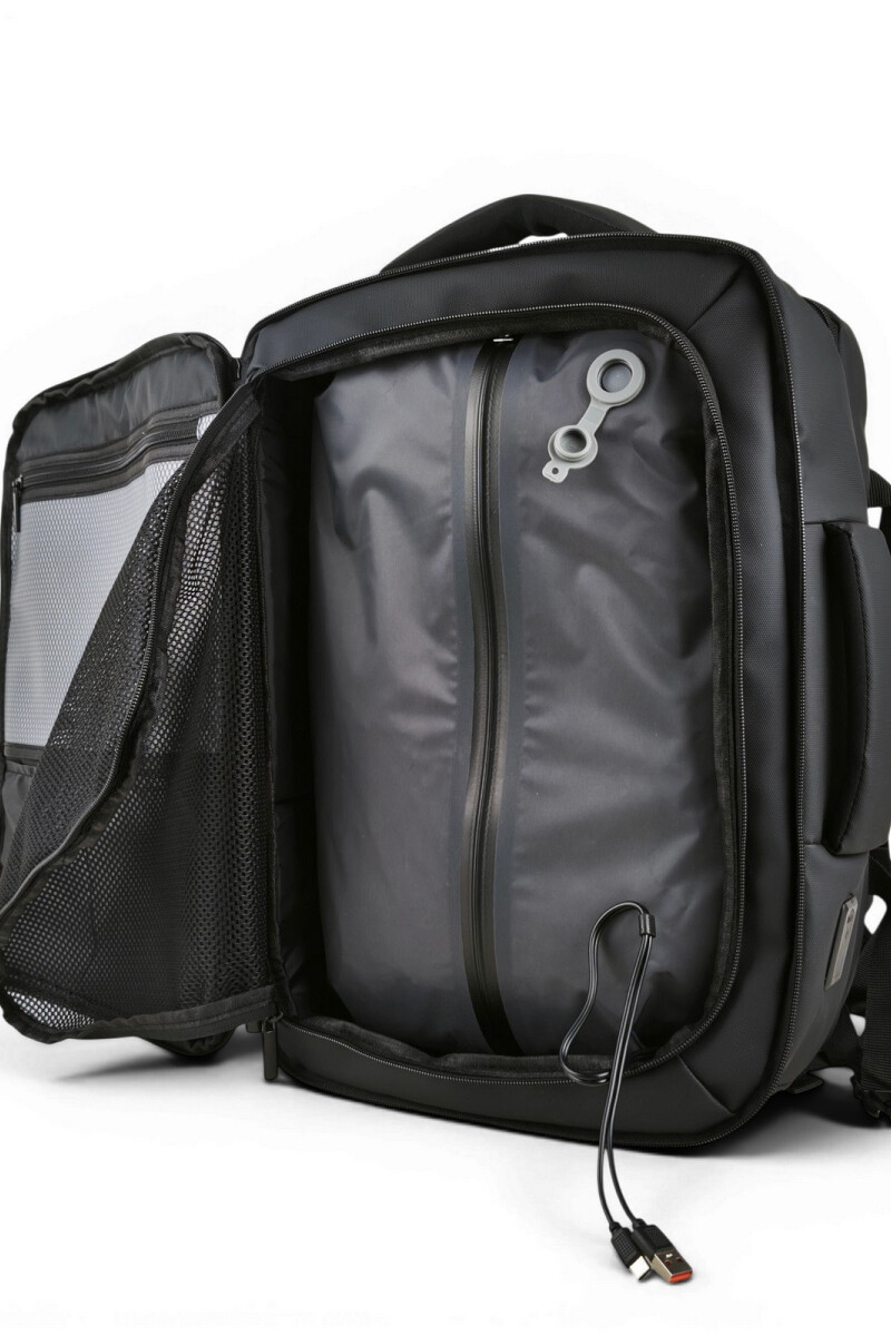 Mochila de viaje cerrado al vacío, porta laptop y puertos usb Mochila de viaje cerrado al vacío, porta laptop y puertos usb