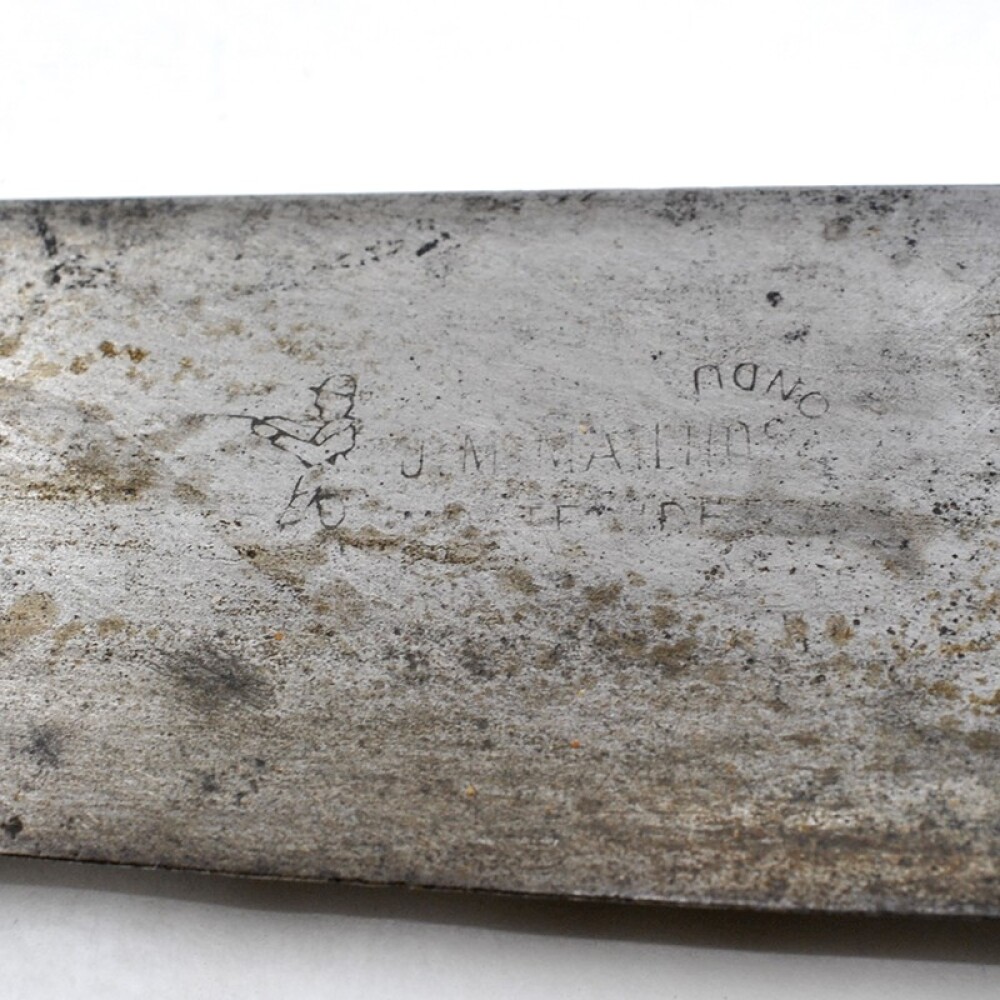 Cuchillo Antiguo Hoja J.M.Mailhos Cazador A La Punta. Cabo De Urea Cuchillo Antiguo Hoja J.M.Mailhos Cazador A La Punta. Cabo De Urea