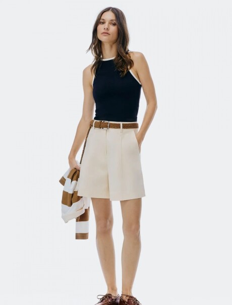 CAMISETA SIN MANGAS CON RIBETE EN CONTRASTE NEGRO