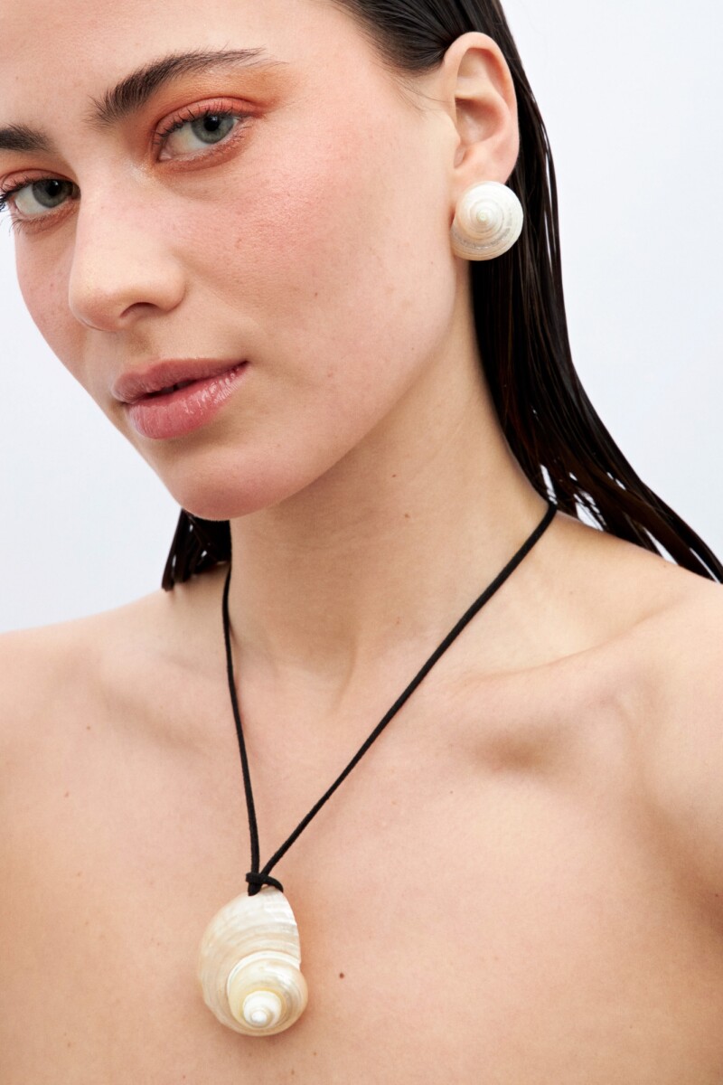 Collar cord dije shell crudo