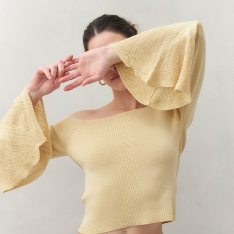 TOP TOMAS AMARILLO PASTEL
