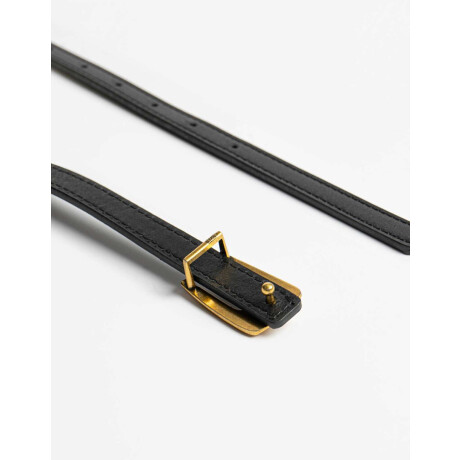 Cinturón Con Hebilla Metálica Negro