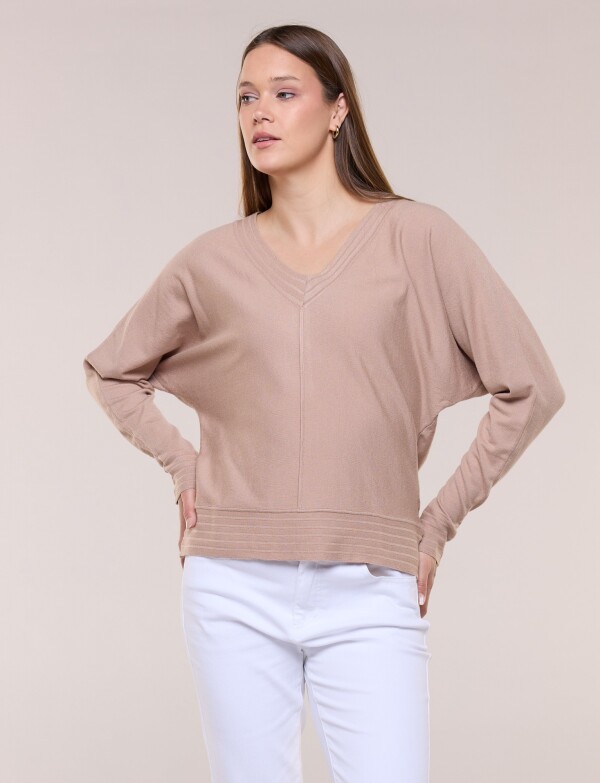 Buzo Tejido Fino Escote V Con Costura Central BEIGE