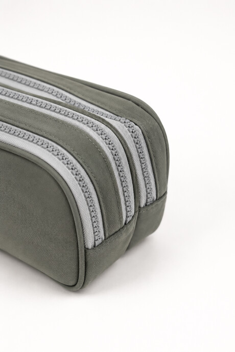 Cartuchera Xic Gris