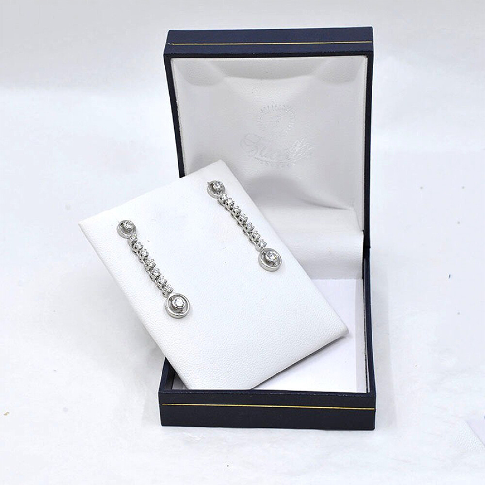 Caravanas En Oro 18K Blanco Y Brillantes Caravanas En Oro 18K Blanco Y Brillantes