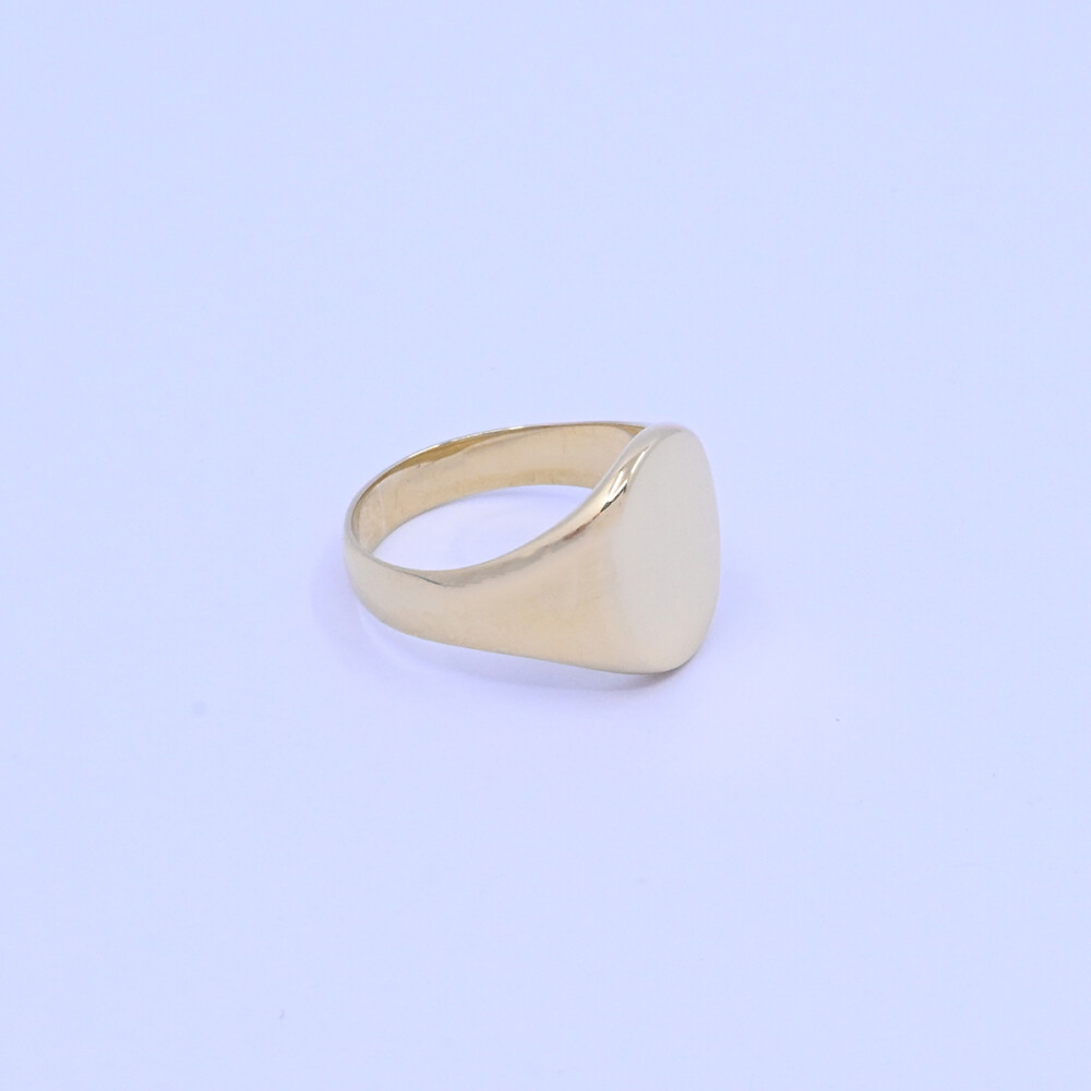 Anillo oro 18k macizo sello mesa oval. Anillo oro 18k macizo sello mesa oval.