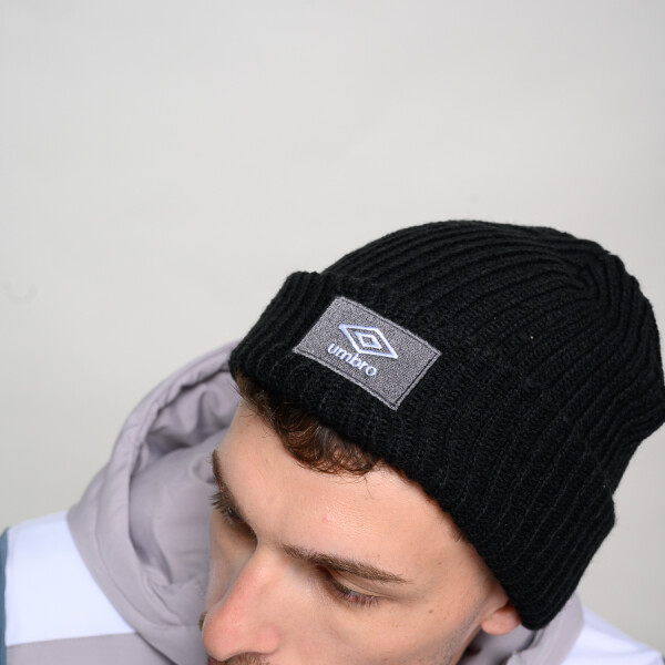 GORRO BEANIE Umbro Hombre 002