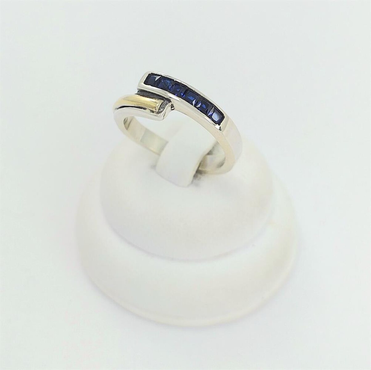 Anillo de plata 925 con circonias y double en oro 18 ktes. 