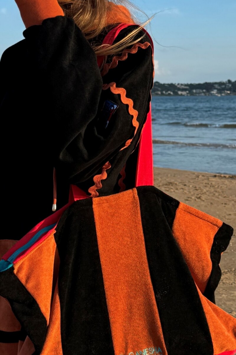 Towel Bag Marrón y Negro