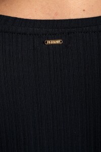 Remera Negro