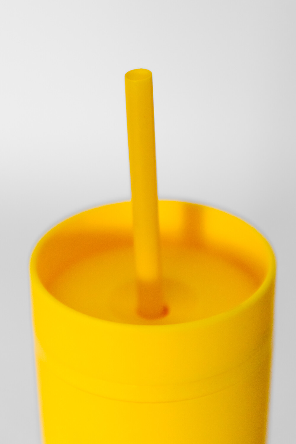 Vaso Con Tapa + Sorbito Beverly Alto Amarillo