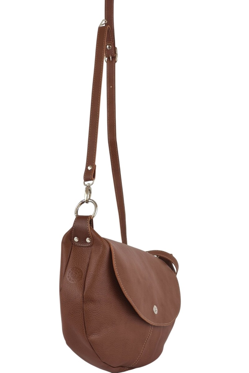 Morral de cuero con solapa Marron
