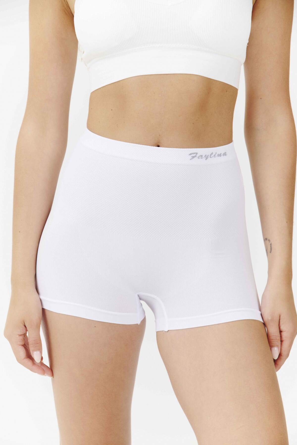 Short Lucía Blanco