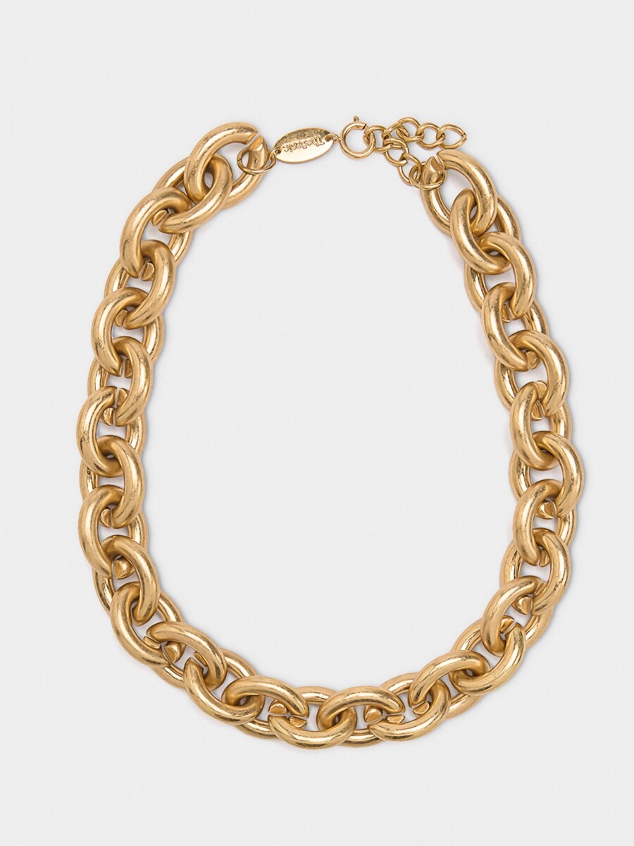 Collar Corto Con Eslabones dorado