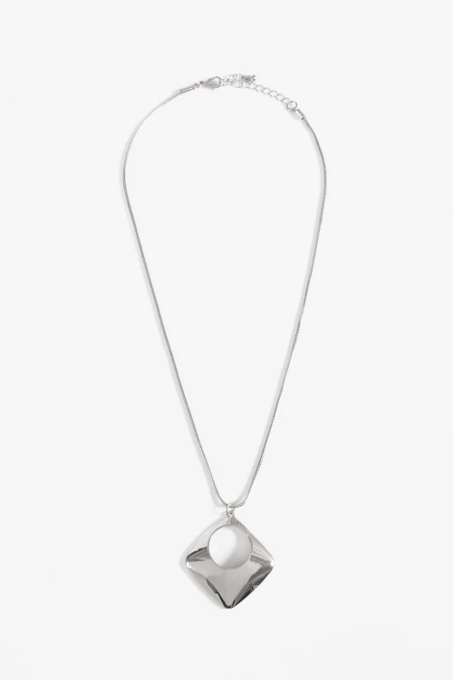 Collar dije metálico plateado