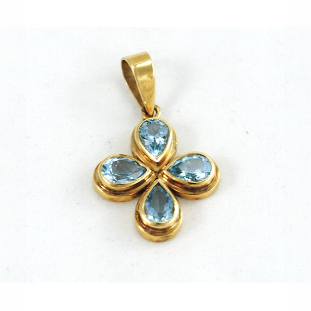Dije Oro 18 K Y Topacios 