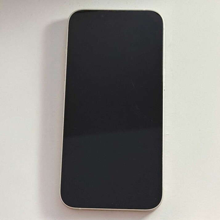 iPhone 13 256GB - White iPhone 13 256GB - White