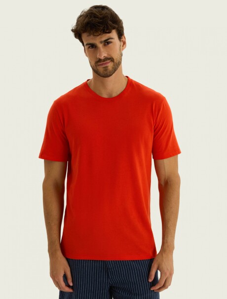 CAMISETA BÁSICA UNISSEX REGULAR WORLD ROJO