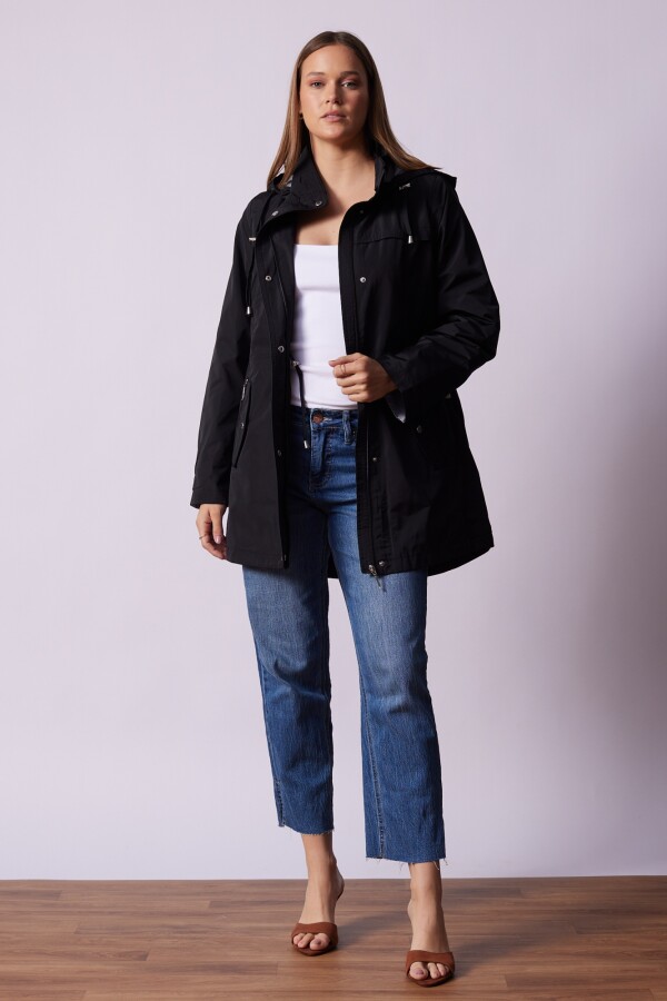 Campera Liviana Water Repellent NEGRO