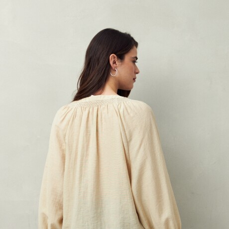 CAMISA HIDAYA Almendra
