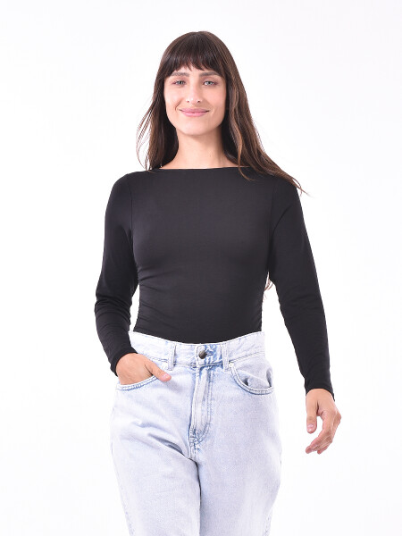 REMERA REESE NEGRO