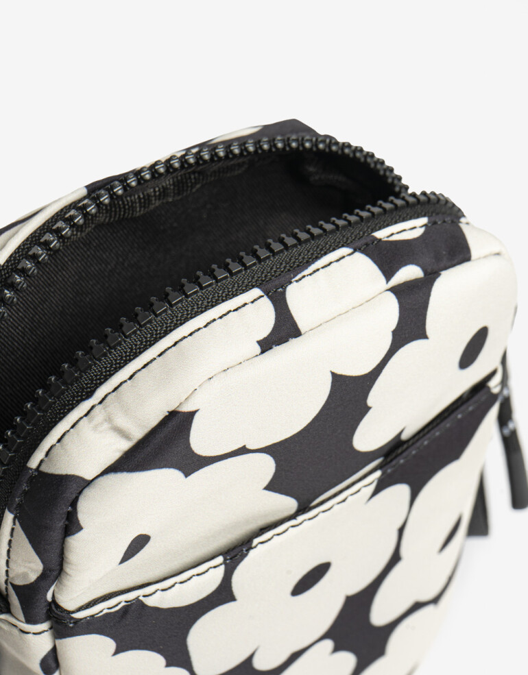 Complemento Marroquinería Nylon Pouch En Material Estampado - Estampado Flores
