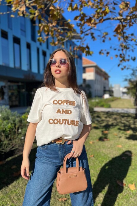 Remera Valeria Beige