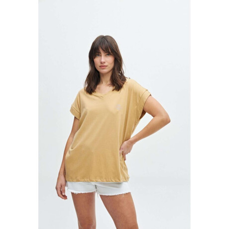 Musculosa básica Famone Dulce de leche