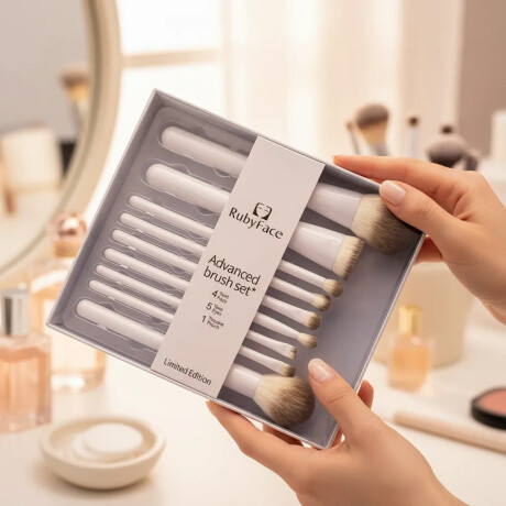 Set Reloj Mujer+7 Brochas Maquillaje+Neceser+Spa Facial 5en1 Plateado