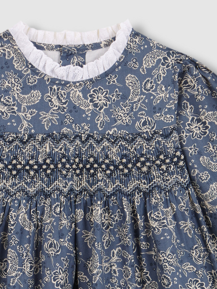 Vestido De Flores Con Smock Gris Azulado