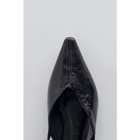 Flat Pili Black