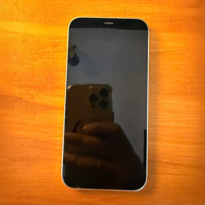 iPhone 12 Pro 128GB - Silver iPhone 12 Pro 128GB - Silver