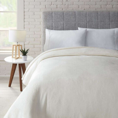 Frazada Flannel King Size Home Class 240 x 260 cm Blanco